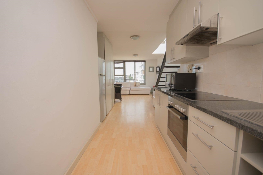 1 Bedroom Property for Sale in Sea Point Western Cape